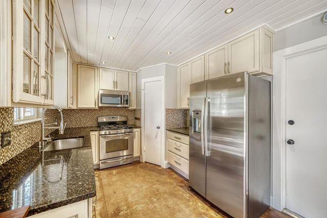 4148 Stonecroft DR, Austin, TX 78749