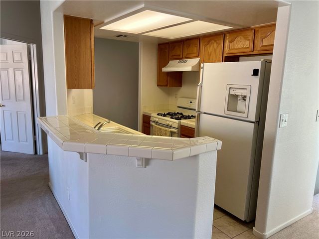 2975 Bluegrass Lane 321, Henderson, NV 89074