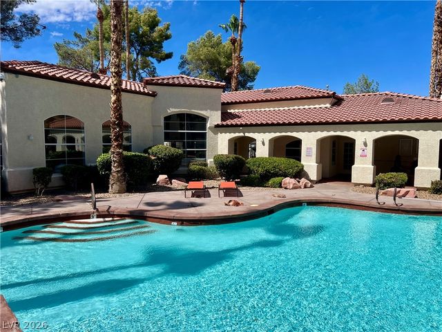 2975 Bluegrass Lane 321, Henderson, NV 89074