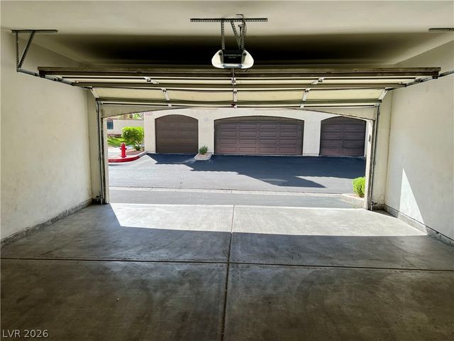 2975 Bluegrass Lane 321, Henderson, NV 89074