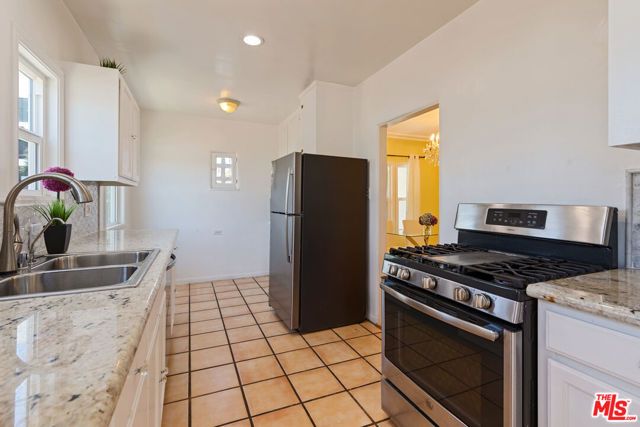 1433 Livonia Avenue, Los Angeles, CA 90035