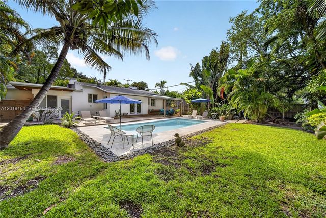 8250 NE 3rd Ct, Miami, FL 33138
