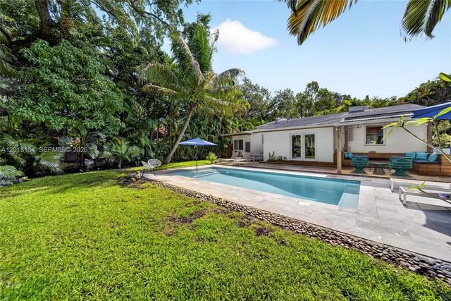 8250 NE 3rd Ct, Miami, FL 33138