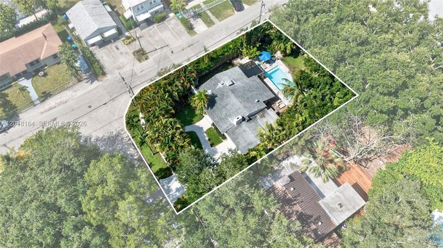 8250 NE 3rd Ct, Miami, FL 33138