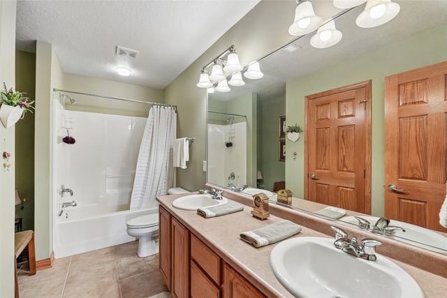 3315 NE Renaissance Drive, Ankeny, IA 50021