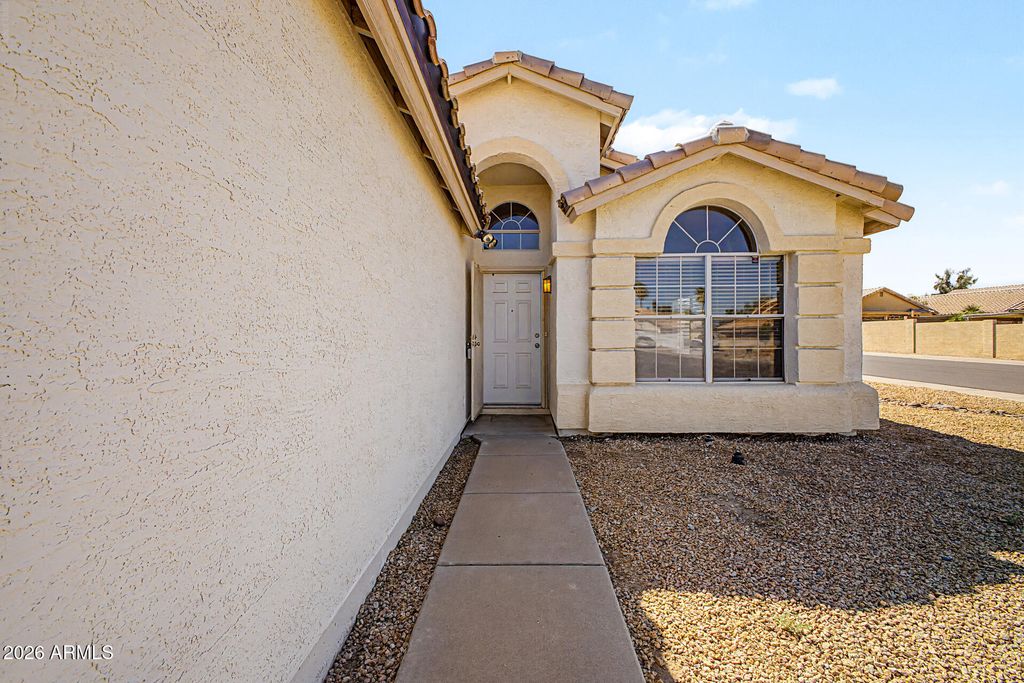 881 E ORCHID Lane, Chandler, AZ 85225 — photo 3