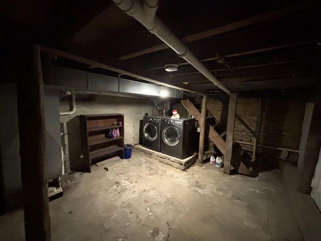 308-310 W Madison Street, Spring Green, WI 53588