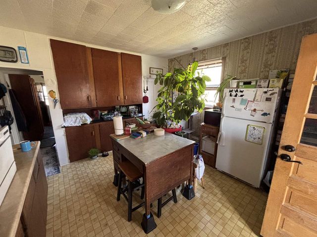 308-310 W Madison Street, Spring Green, WI 53588