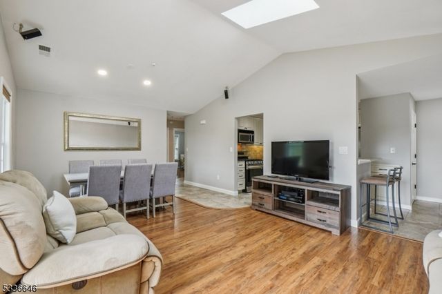 103 Potomac Dr, Bernards Twp., NJ 07920