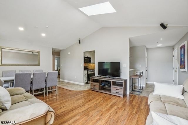 103 Potomac Dr, Bernards Twp., NJ 07920