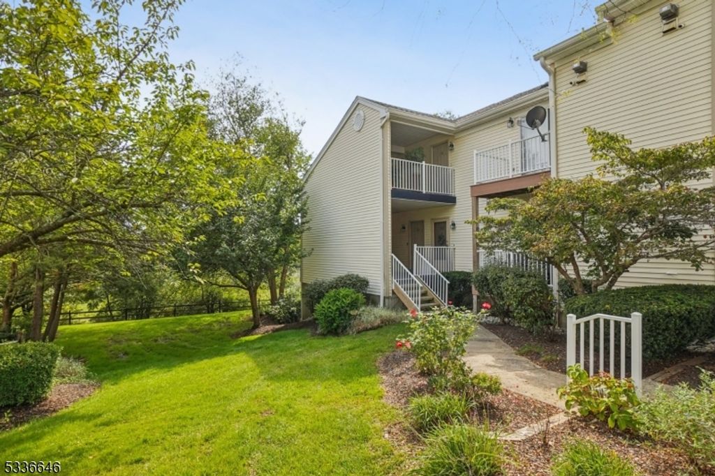 103 Potomac Dr, Bernards Twp., NJ 07920