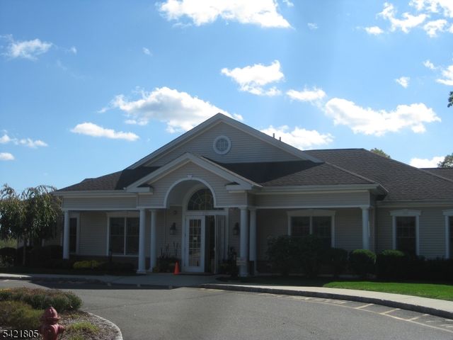 9 Zachary Way, Mount Arlington Boro, NJ 07856