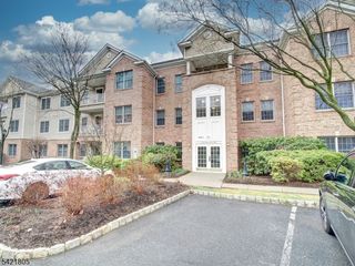 9 Zachary Way, Mount Arlington Boro, NJ 07856