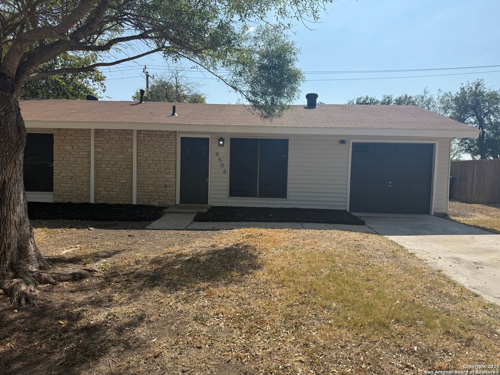 4506 Amistad, San Antonio, TX 78233