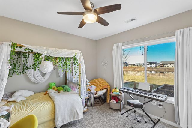 7728 NW 95th Court, Johnston, IA 50131