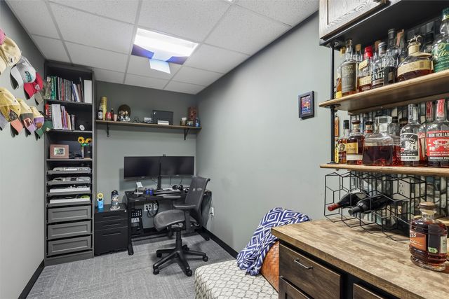 7728 NW 95th Court, Johnston, IA 50131