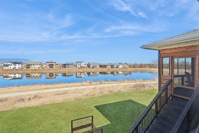 7728 NW 95th Court, Johnston, IA 50131