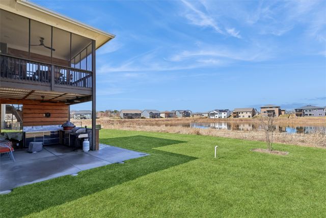 7728 NW 95th Court, Johnston, IA 50131