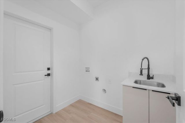 8044 Buttercup CIR, Labelle, FL 33935