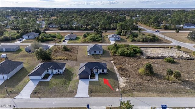 8044 Buttercup CIR, Labelle, FL 33935