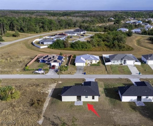 8044 Buttercup CIR, Labelle, FL 33935