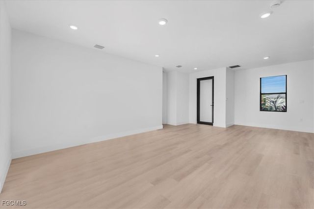 8044 Buttercup CIR, Labelle, FL 33935