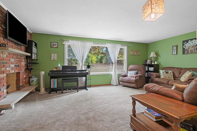 630 MT MARY DRIVE, Green Bay, WI 54311