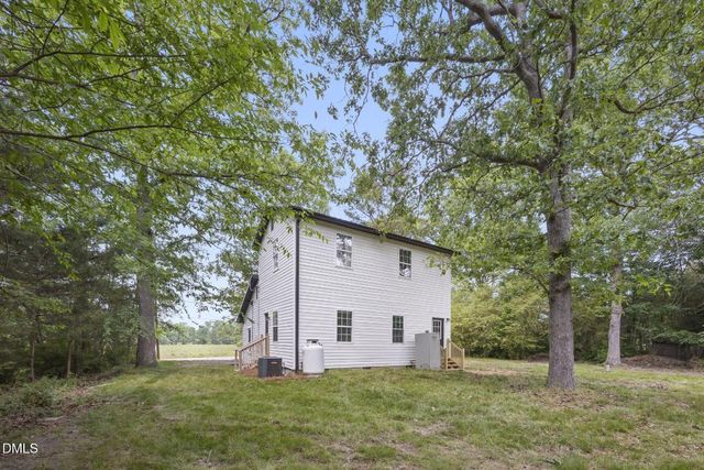 953 Bonlee Bennett Road, Siler City, NC 27344