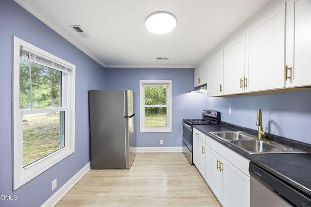 953 Bonlee Bennett Road, Siler City, NC 27344