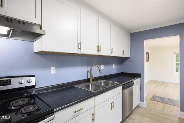 953 Bonlee Bennett Road, Siler City, NC 27344