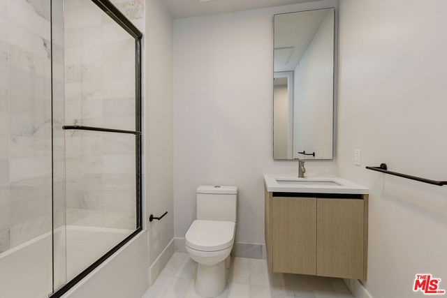 3833 Dunn Drive 201, Culver City, CA 90232