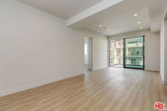 3833 Dunn Drive 201, Culver City, CA 90232