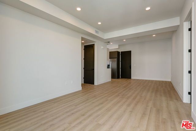 3833 Dunn Drive 201, Culver City, CA 90232
