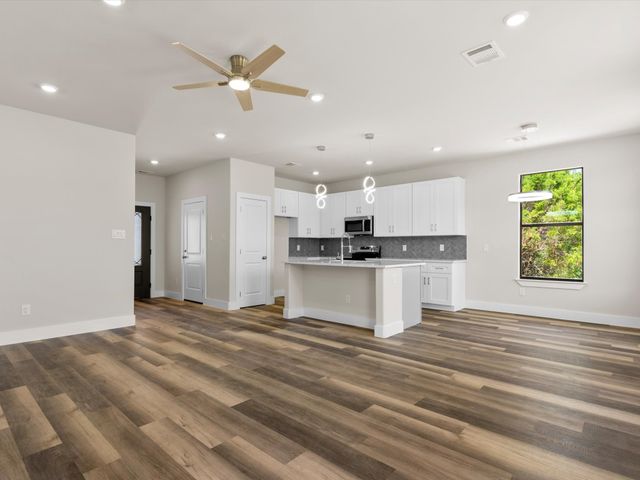 3505 Brazos River Drive, Granbury, TX 76048