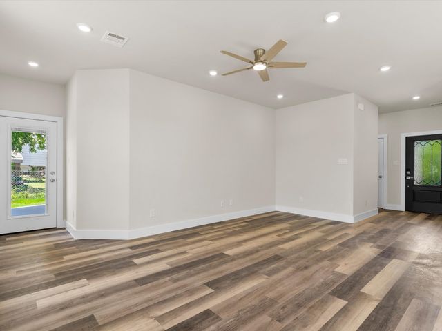 3505 Brazos River Drive, Granbury, TX 76048