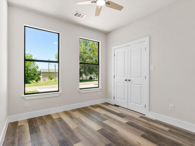 3505 Brazos River Drive, Granbury, TX 76048
