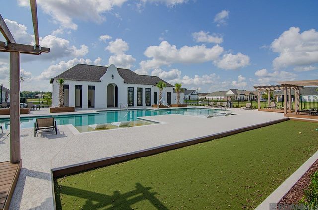 339 Glenthorne Dr, Gonzales, LA 70737