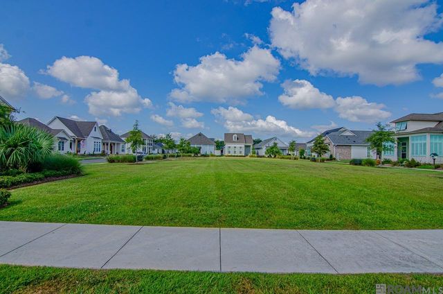 339 Glenthorne Dr, Gonzales, LA 70737