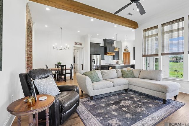 339 Glenthorne Dr, Gonzales, LA 70737