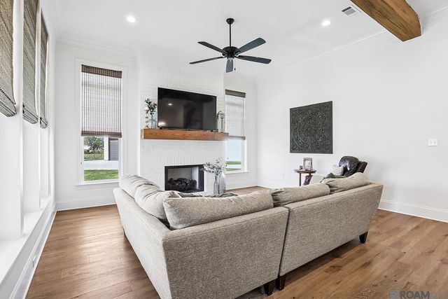 339 Glenthorne Dr, Gonzales, LA 70737