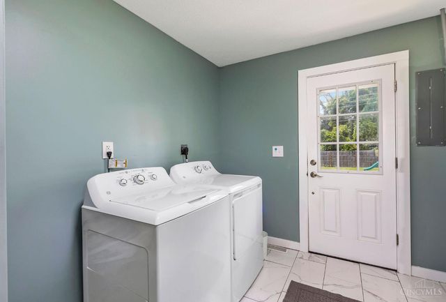 2097 Bonniedale Drive, Bellbrook, OH 45305