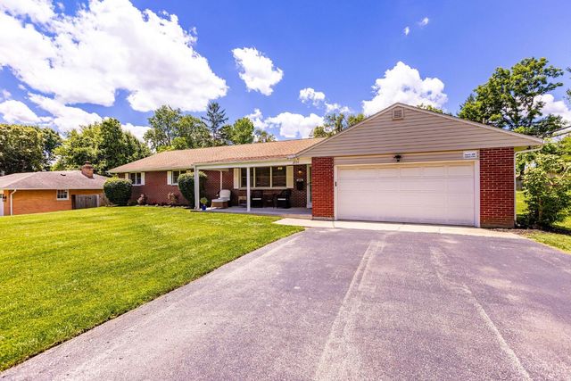 2097 Bonniedale Drive, Bellbrook, OH 45305