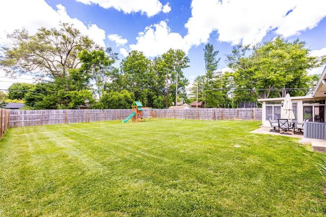 2097 Bonniedale Drive, Bellbrook, OH 45305