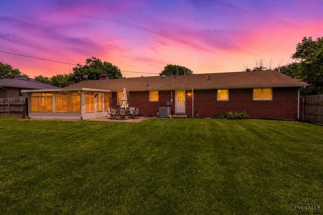 2097 Bonniedale Drive, Bellbrook, OH 45305