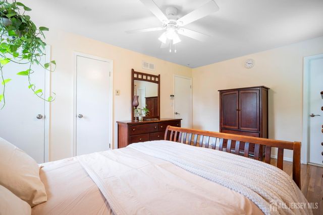 6 Eileen Court, East Brunswick, NJ 08816