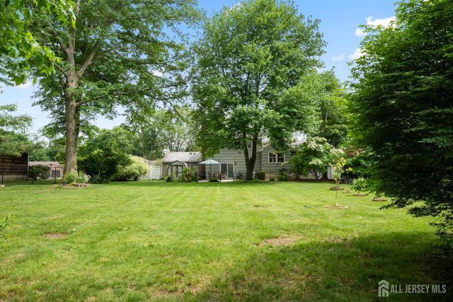 6 Eileen Court, East Brunswick, NJ 08816