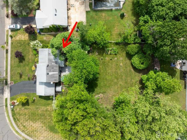 6 Eileen Court, East Brunswick, NJ 08816