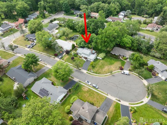 6 Eileen Court, East Brunswick, NJ 08816