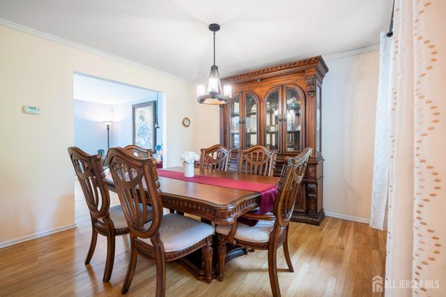6 Eileen Court, East Brunswick, NJ 08816