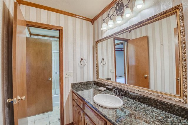 8113 NW 118th Street, Oklahoma City, OK 73162